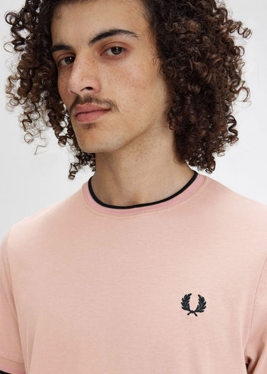 Fred Perry T-shirts Twin tipped t-shirt - dark pink dustro black
