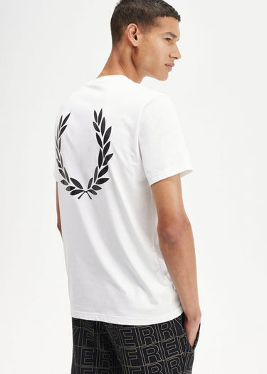Fred Perry T-shirts Rear powder laurel graphic tee - white