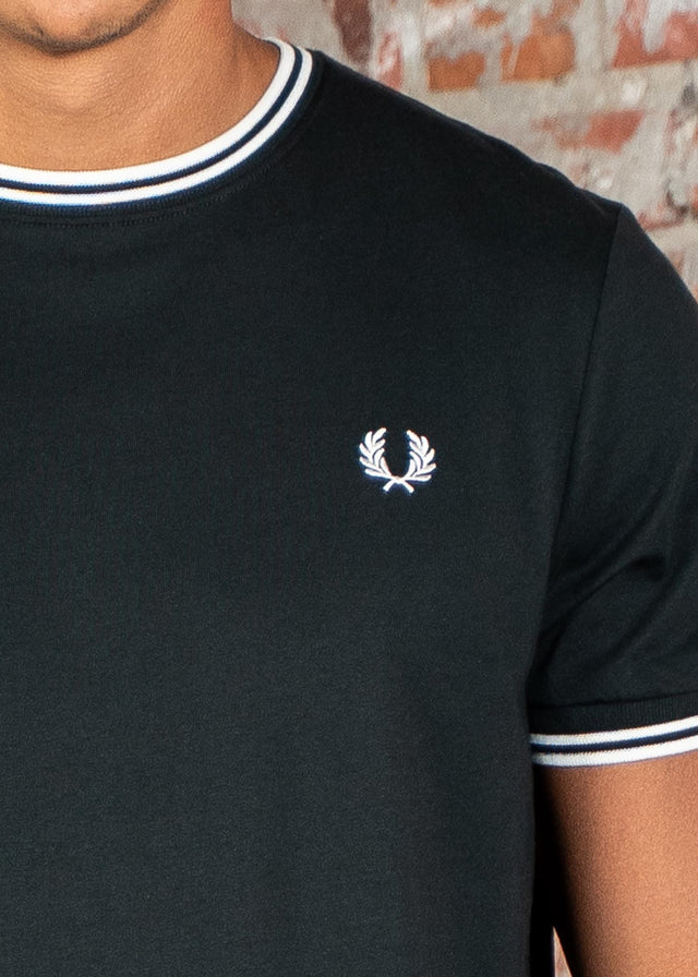 Fred Perry T-shirts Twin tipped t-shirt - night green snow white
