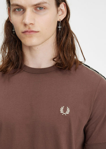 Fred Perry T-shirts Contrast tape ringer t-shirt - brick warm grey