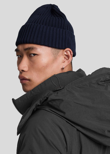 Lyle & Scott Jassen Padded puffer jacket - jet black