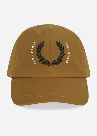 Fred Perry Petten Laurel wreath ripstop cap - dark caramel