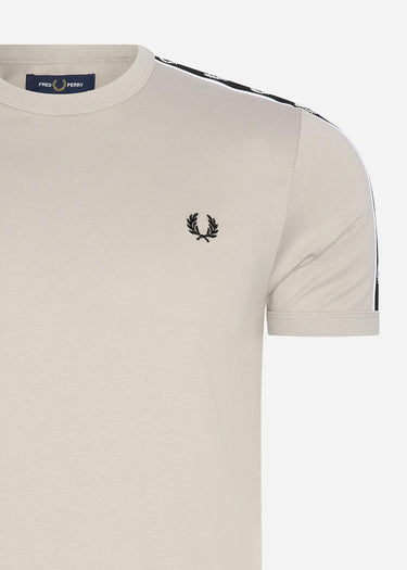 Fred Perry T-shirts Taped ringer t-shirt - concrete black