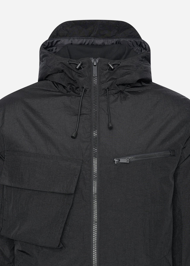 Lyle & Scott Jassen Wadded dual pocket jacket with face guard - jet black