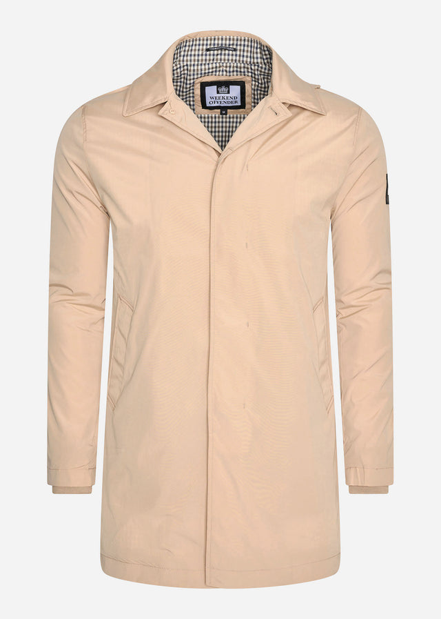 Weekend Offender Jassen Danecroft - sandcastle