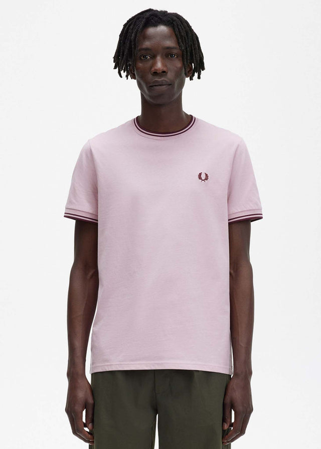Fred Perry T-shirts Twin tipped t-shirt - chalky pink