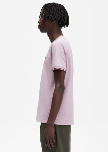 Fred Perry T-shirts Twin tipped t-shirt - chalky pink