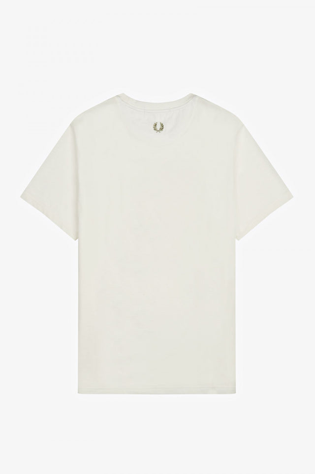 Fred Perry T-shirts Laurel wreath graphic t-shirt q2 - snow white