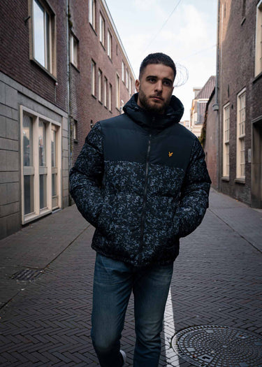 Lyle & Scott Jassen Earth print wadded jacket - dark navy