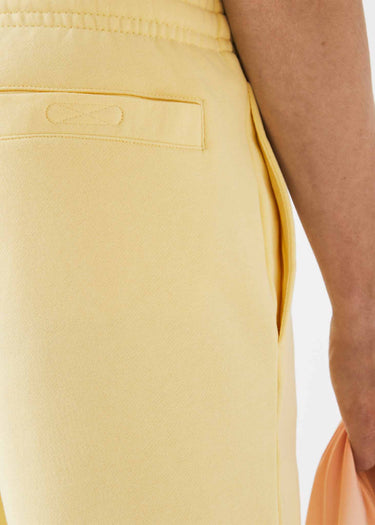 Lacoste Korte Broeken Shorts - napolitan yellow