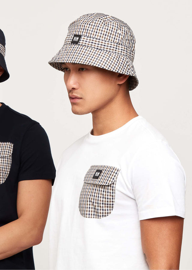Weekend Offender T-shirts Lucky bay - white