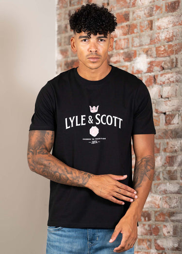 Lyle & Scott T-shirts Cheers to tradition graphic t-shirt - jet black