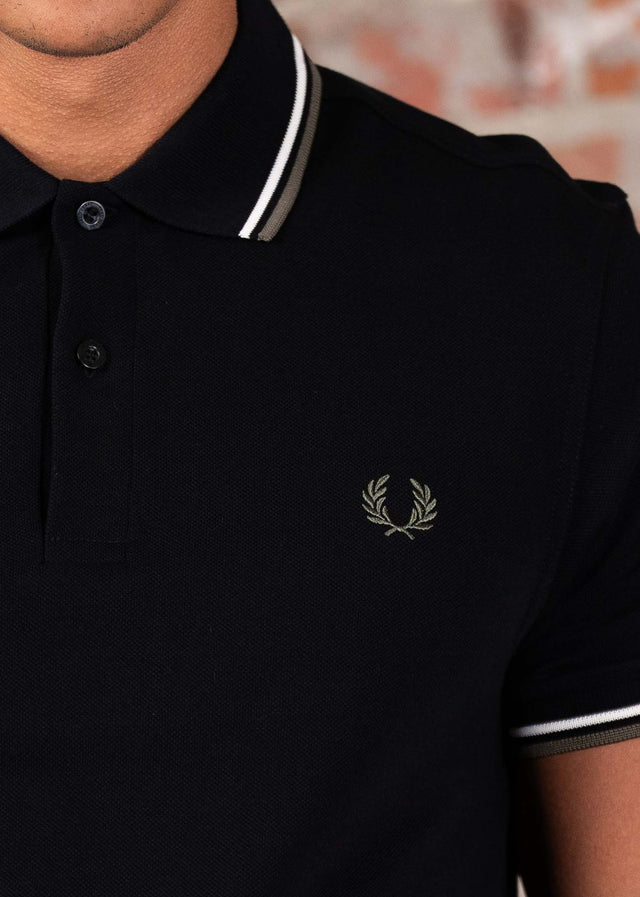 Fred Perry Polo's Twin tipped fred perry shirt - black ecru laurel wreath green