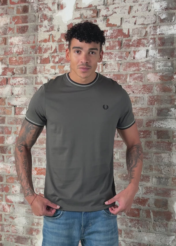 Fred Perry T-shirts Twin tipped t-shirt - field green seagrass black
