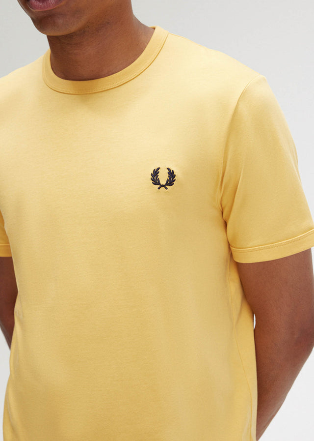 Fred Perry T-shirts  Ringer t-shirt - golden hour 